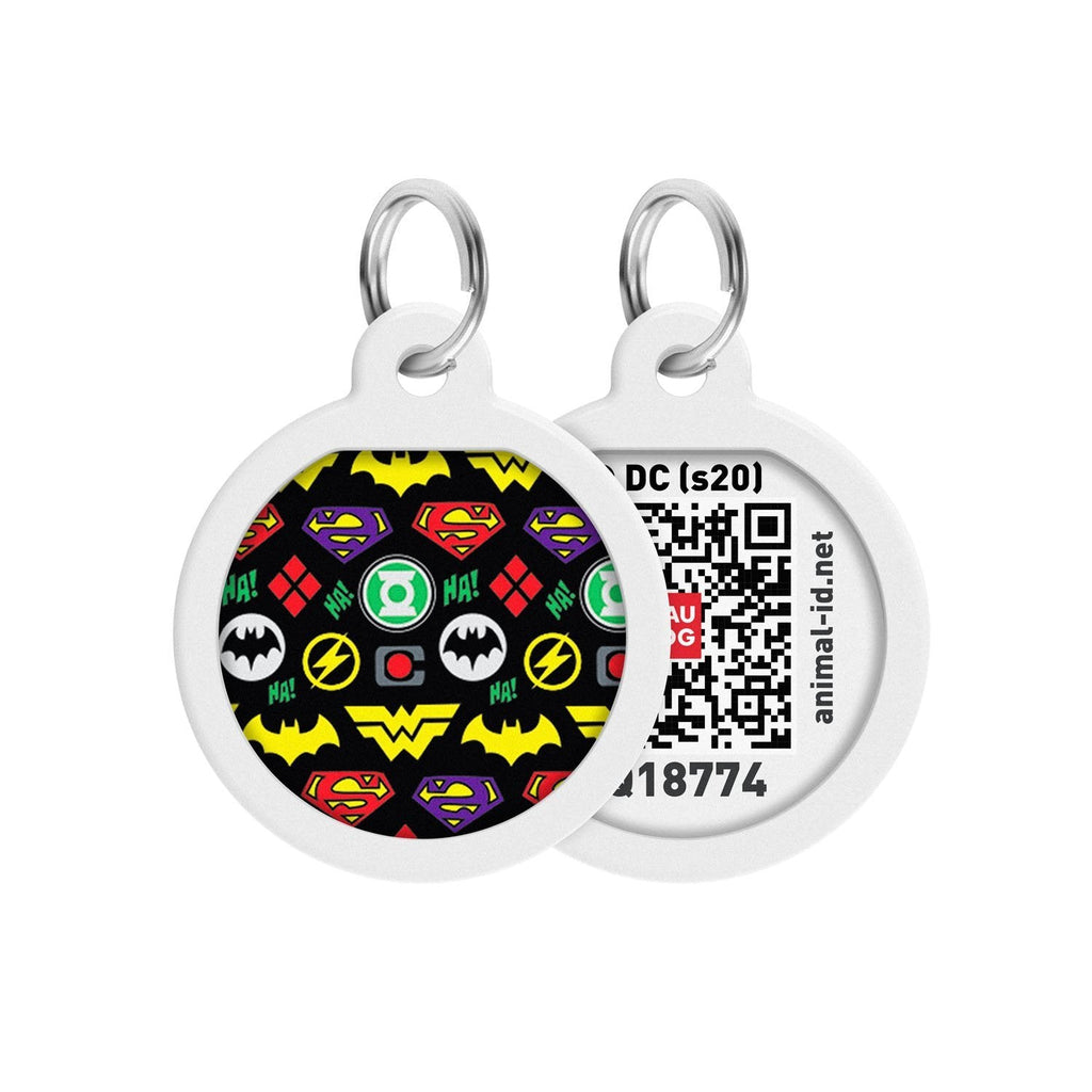 Super Héroes Logomania 1 DC Comics Placa de identificación Smart ID – App ¡GRATIS! - Pet Brands